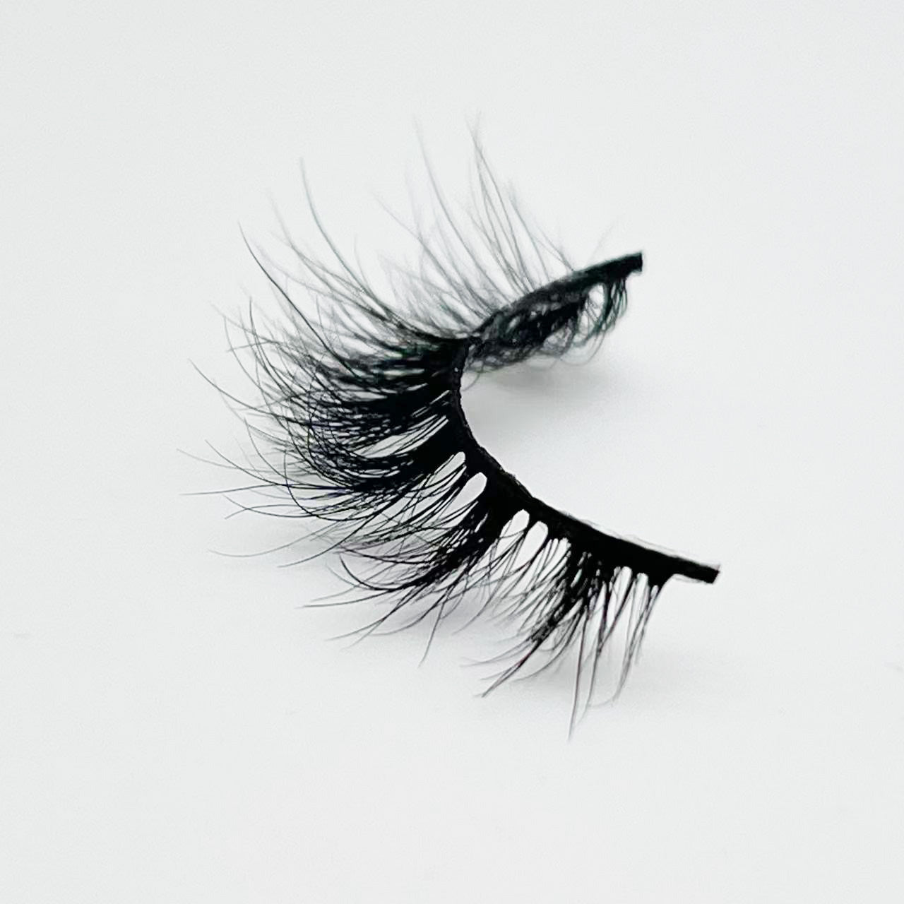 CAT EYE LUXURY MINK HAIR EYELASH M614K