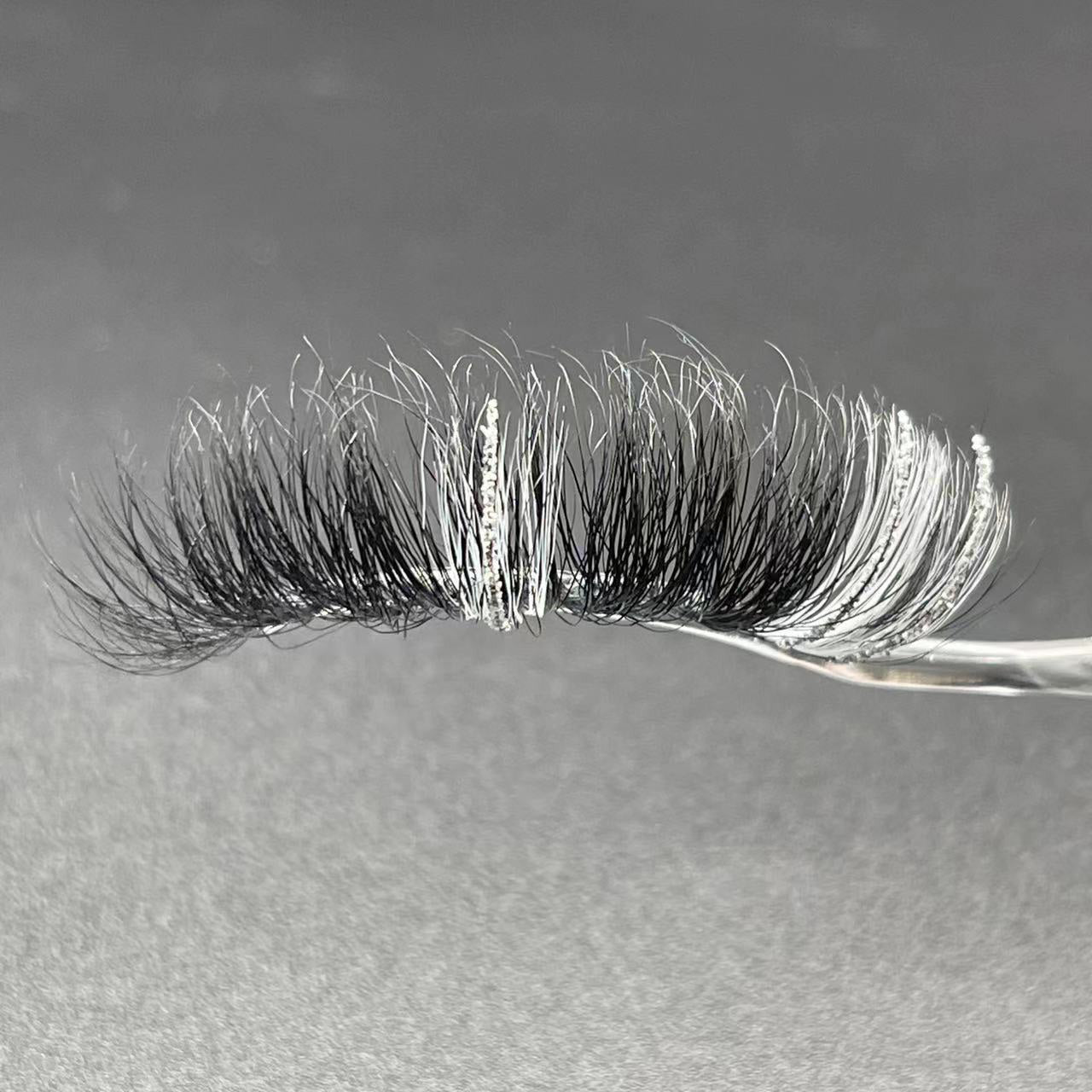 GLITTER MINK HAIR EYELASH WITH WISPY CLUSTERS 25MM 71A-82CS